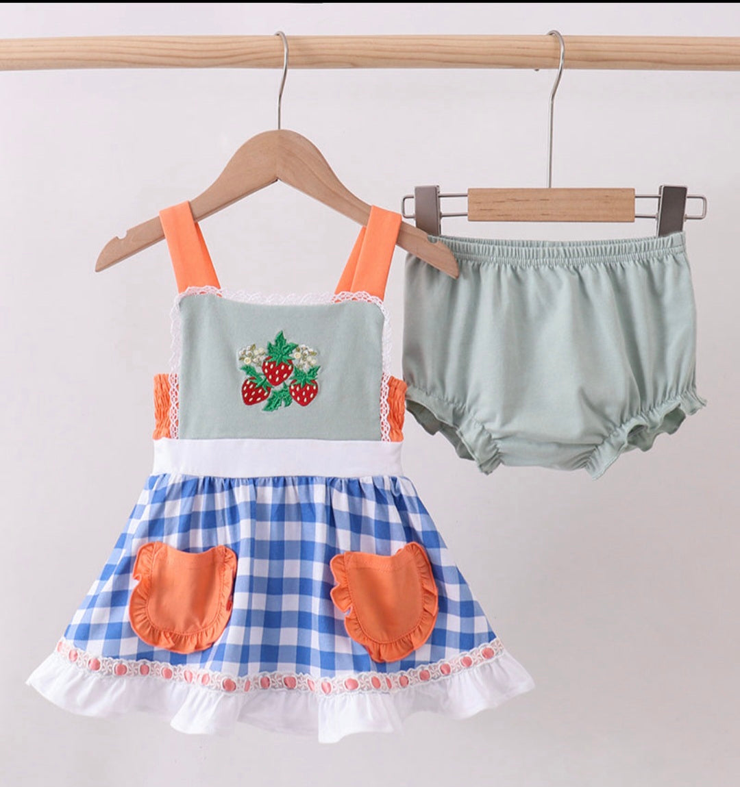 Strawberry Ruffle Bloomer Set